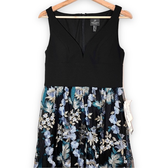 ADRIANNA PAPELL Embroidered Mesh Gown NWT Size 4 - Picture 5 of 10